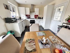 Kitchen/diner- click for photo gallery